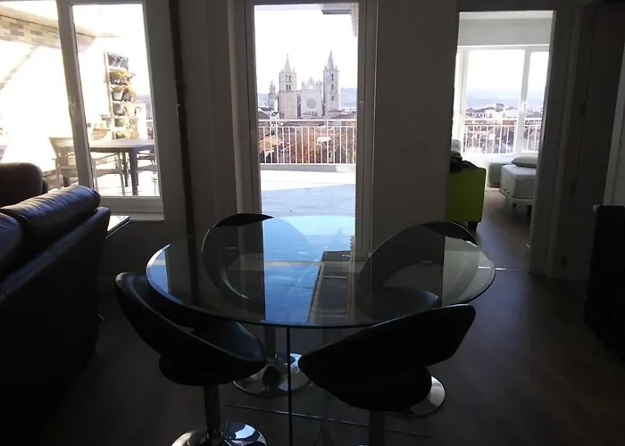 Pleno Centro Nuevo Parking Leon