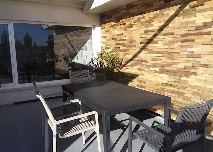 Pleno Centro Nuevo Parking Leon