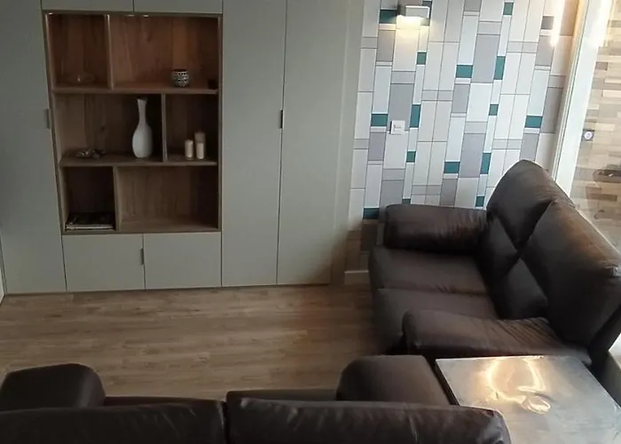 Pleno Centro Nuevo Parking * Leon